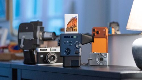 Fujifilm Instax Mini Evo: la c&aacute;mara instant&aacute;nea con alma de 'cinema' y lo mejor de ambos mundos