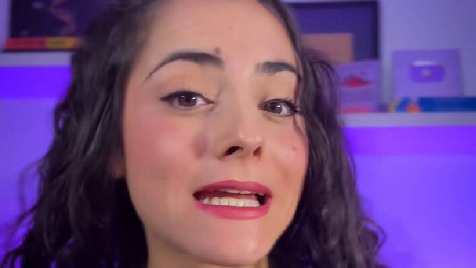 Experta en Ciberseguridad Revela C&oacute;mo Detectar Estafas de Operador Telef&oacute;nico